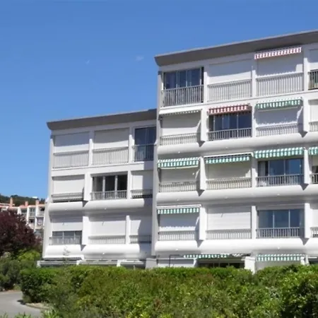 Studio Dans Face A La Mer Апартаменты *